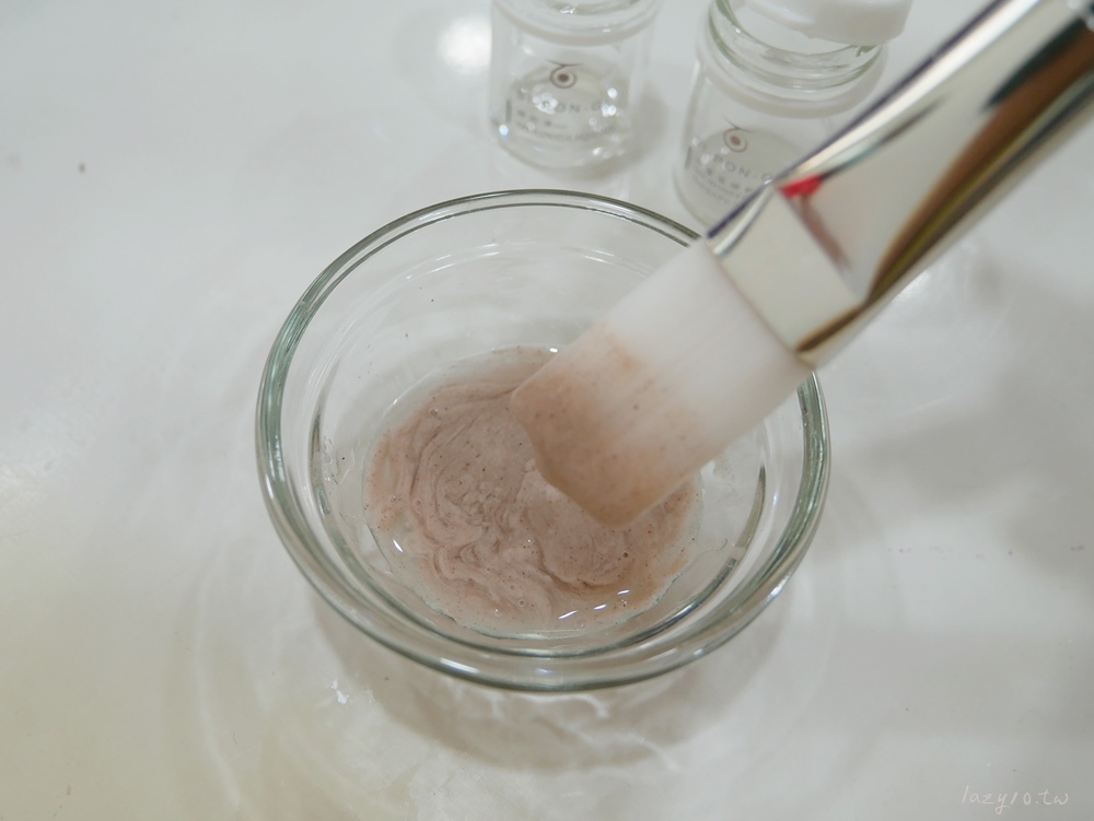 海綿微針DIY | 蕬邦奇矽藻海綿微針、海綿微針透亮洗面乳，在家也能輕鬆做的藻針保養